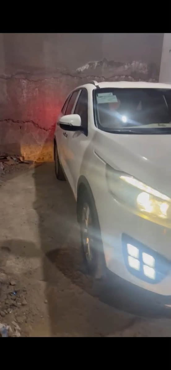 سورنتو 2018 
كفاله عامه خليجي 
رقم صاحب السياره اتصل عليه واستفسر 
***********
