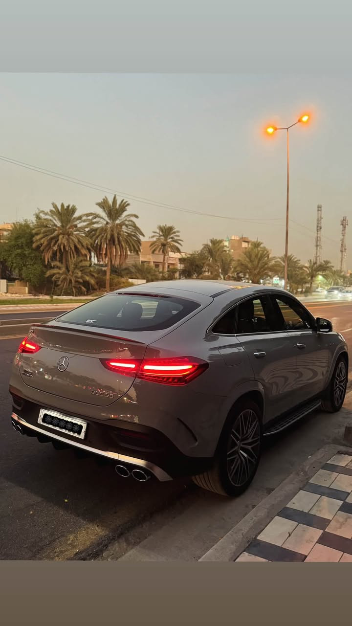 مارسدس بينز gle 53 موديل 2025 زيرو 
ماشيه فقط 5 وكاله BCM خاضعه للصيانه 
رقم بغداد كفاله عامه بلون مميز .... ✨🫰

فول مواصفات 1/1 
بانوراما 
بصمه 
جكات 
داتا شو 
بيبان شفط 
شاشات 
كامرات 5 
نقطه توقف 
رادار حساس 
كراسي كهرباء
تدفئه تبريد 
ستيرن AMG 
بيها مواصفات هواي 
---------------------------------------
📍موقع سياره بغداد ترهم بيع ومراوس للجناي
الهاتف : ***********
