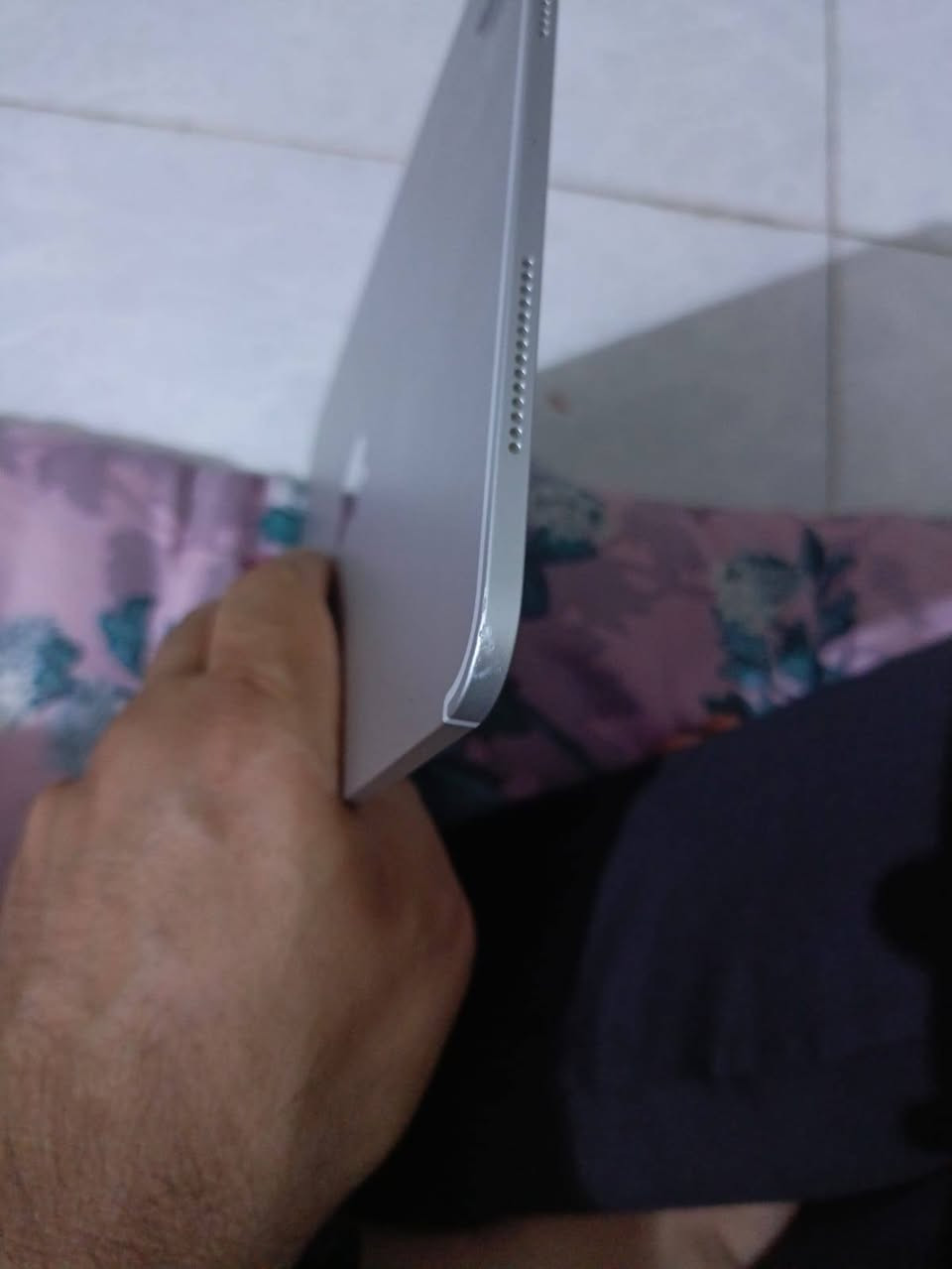 ايباد M5 للبيع 256  الجهاز مكفول بطاريه 100٪
كامل ملحقات مع وصل الشراء بعده بالضمان
فقط ذن الطختين  كلش خفيفات
مكان بغداد الشعب  وتوصيل موجود
تواصل واتساب ***********
