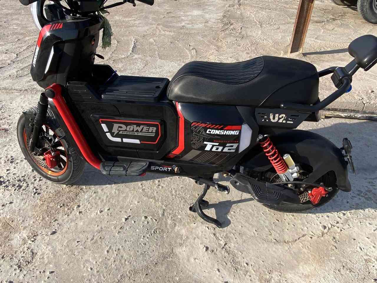 السلام عليكم دراجه شحن to2  2026 ملف 2000 بطاريات 5كبار   الدراجه نضيفه ما عدا المدكر الأمامي مكسور   بصمه وكارت  السعر 550 بيها مجال العنوان أبي الخصيب مقابل صناعيه حمدان للتواصل ***********
