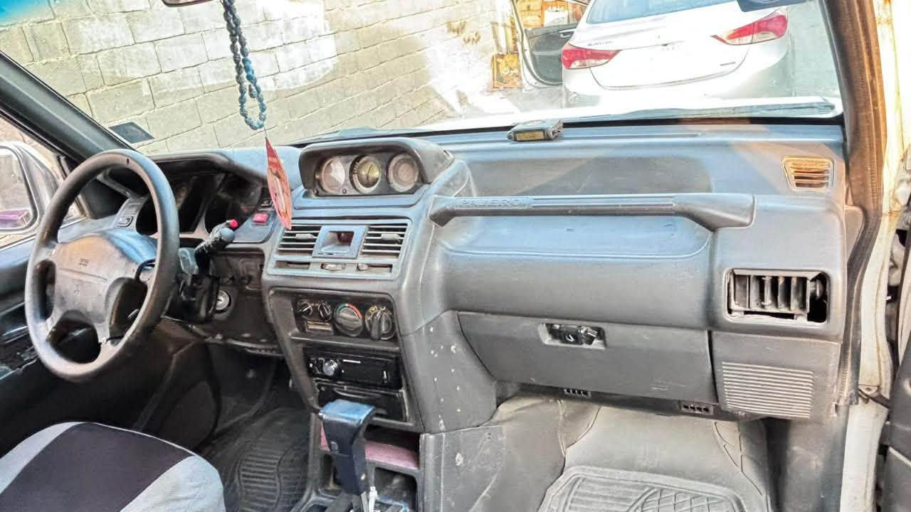 سياره نوع باجيرو موديل 1993 للبيع السعر خاص
للتواصل رقم : ***********
