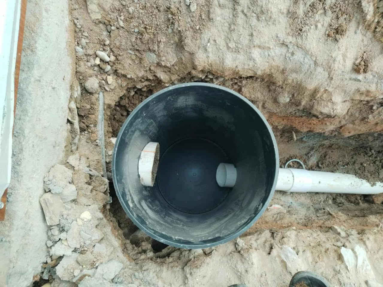 نعمل بسحب الماء والمجاري خارجي جميع مناطق بغداد ***********
