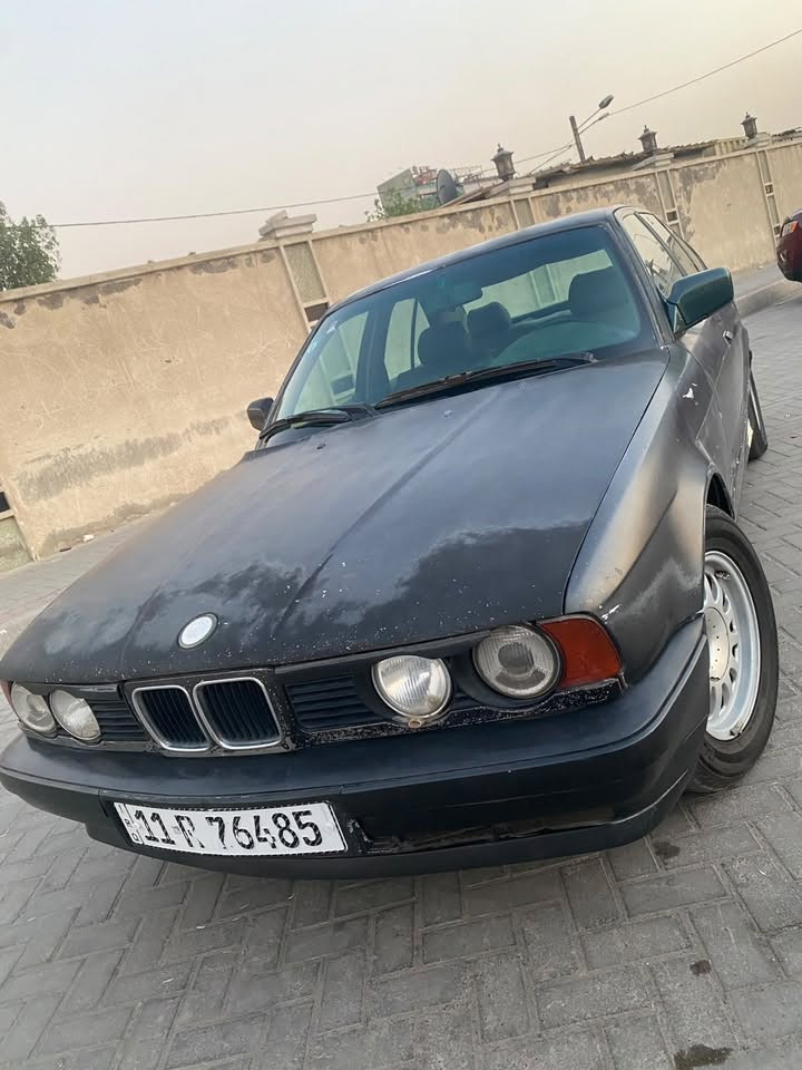 السلام عليكم
بي ام 520 للبيع 

محرك vvt 3000(V6)

سنوية 2030 بأسمي

معدل شلعة خير من الله

***********

السعر33 وبيه مجال
مكاني بغداد
