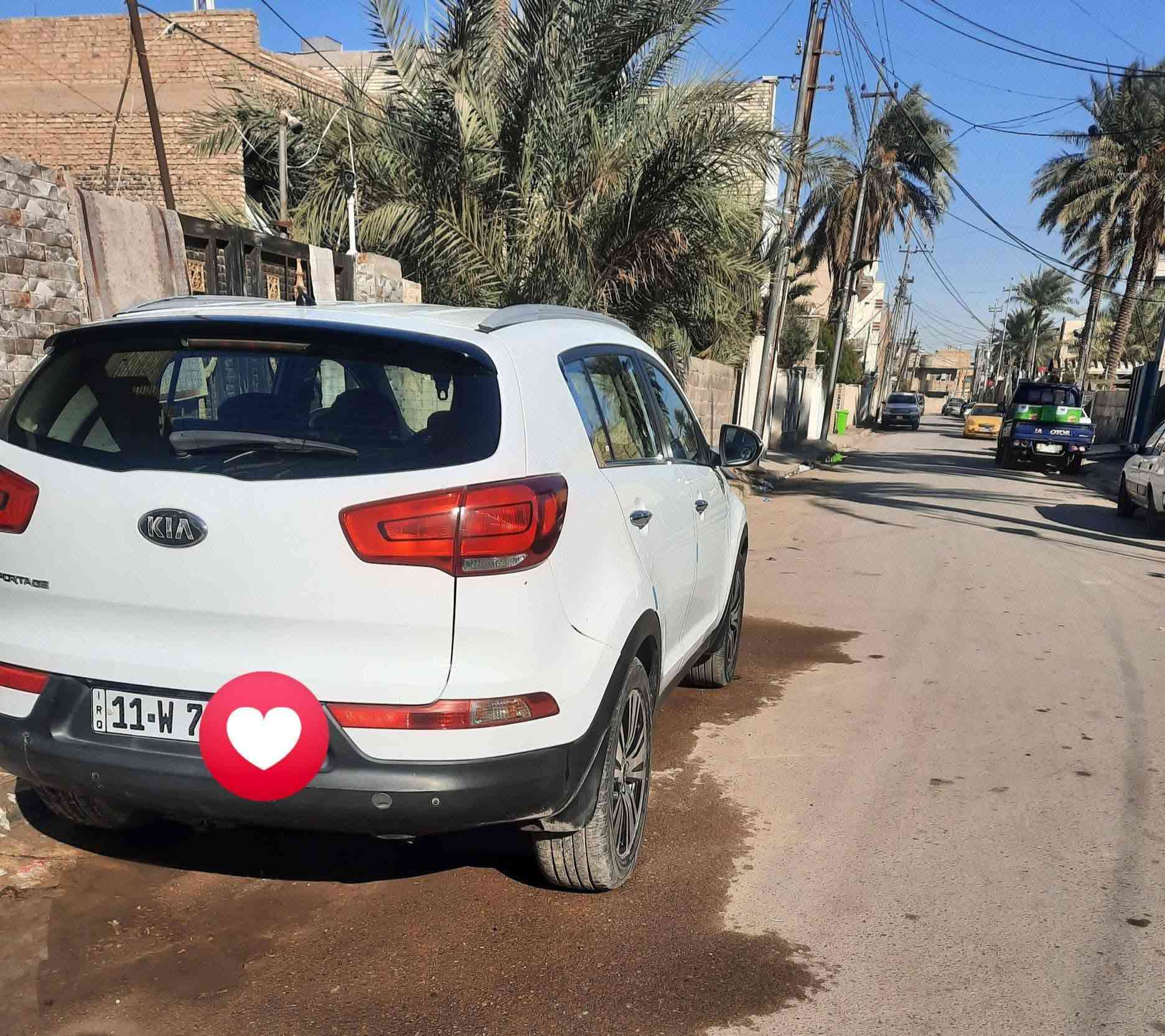 السلام عليكم 
موديل ١٥ . بغداد 
باسمي . خليجي 
بيها ٣ مكانات تكحيل 
وحالوب قليل بالقمارة والبنيد 
مكان السيارة بغداد البلديات خلف ملعب المدينة 
***********
السعر ١٤٥ .
