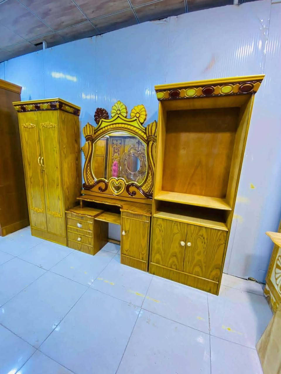غرفه صاج شغل وسط مستخدم نضيف سعر 750قفل مع الشد و نقل دخل بغداد مجاني و المحافظات بكروه الحجر واتساب فقط.‏‪***********‬‏
