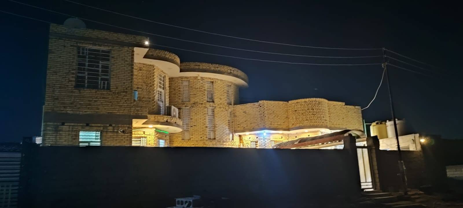٤٥٠م • طابقين • حديقة