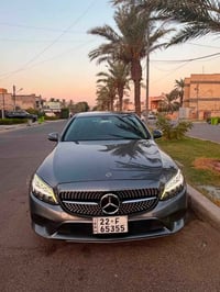 الحلوه محبوبة الشباب والبنات للبيع فقطط مارسيدس بنز  الحجم C300 موديل ...
