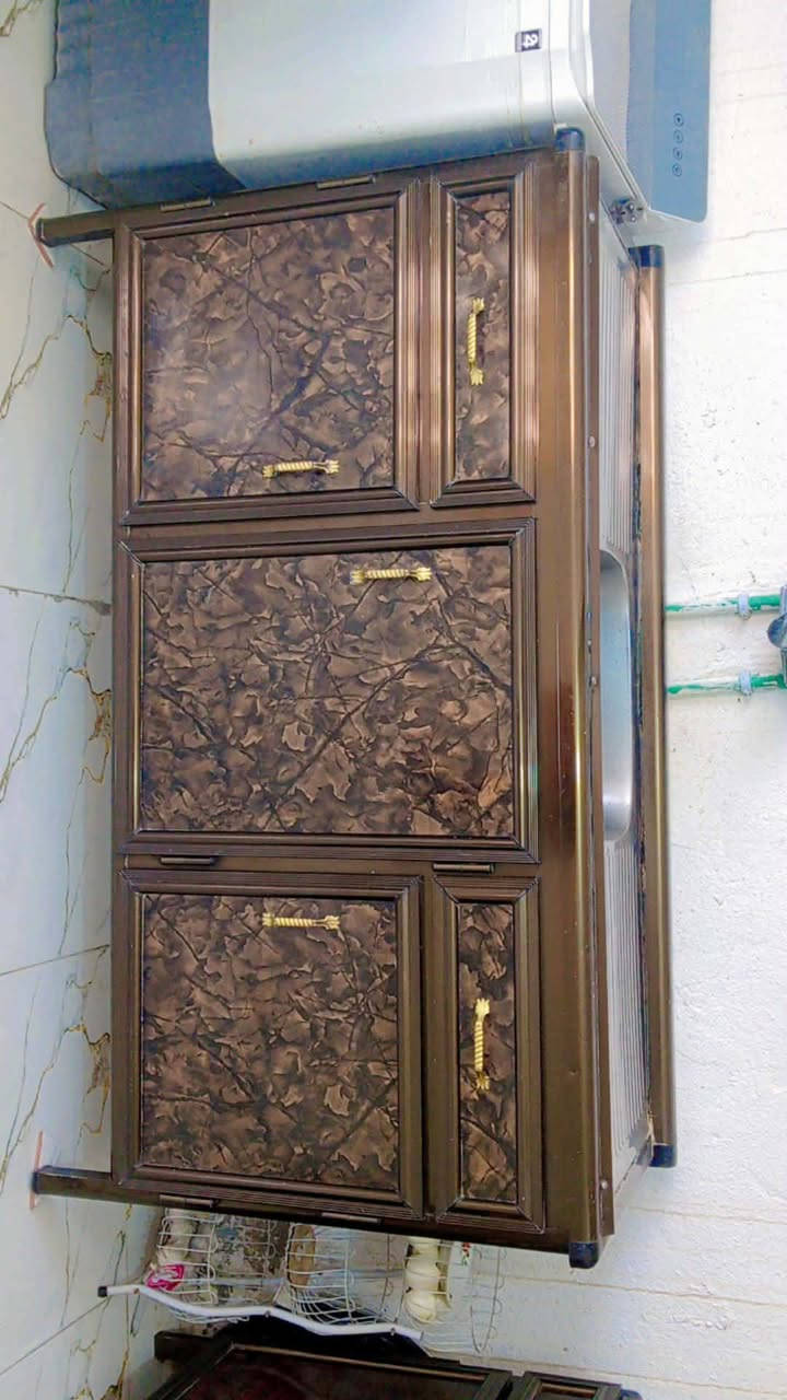 كاونتر لبيع ثلاث قطع نضيف جدا
السعر خاص
***********
