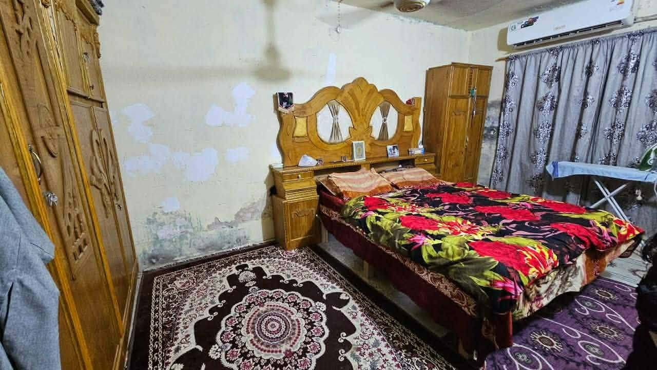 طابوصرف المساحة200م طابقين عكاده نظيف مرتب موقع وخدمات مميزات ما مطلوب السعر مناسب135
ثلاث غرف نوم صالتين استقبال مطبخ صحيات داخلية خارجية حمام منور كراج سيارة حديقة
الديوانية حي النهضة قرب معمل ثلج الحيدري 
***********
