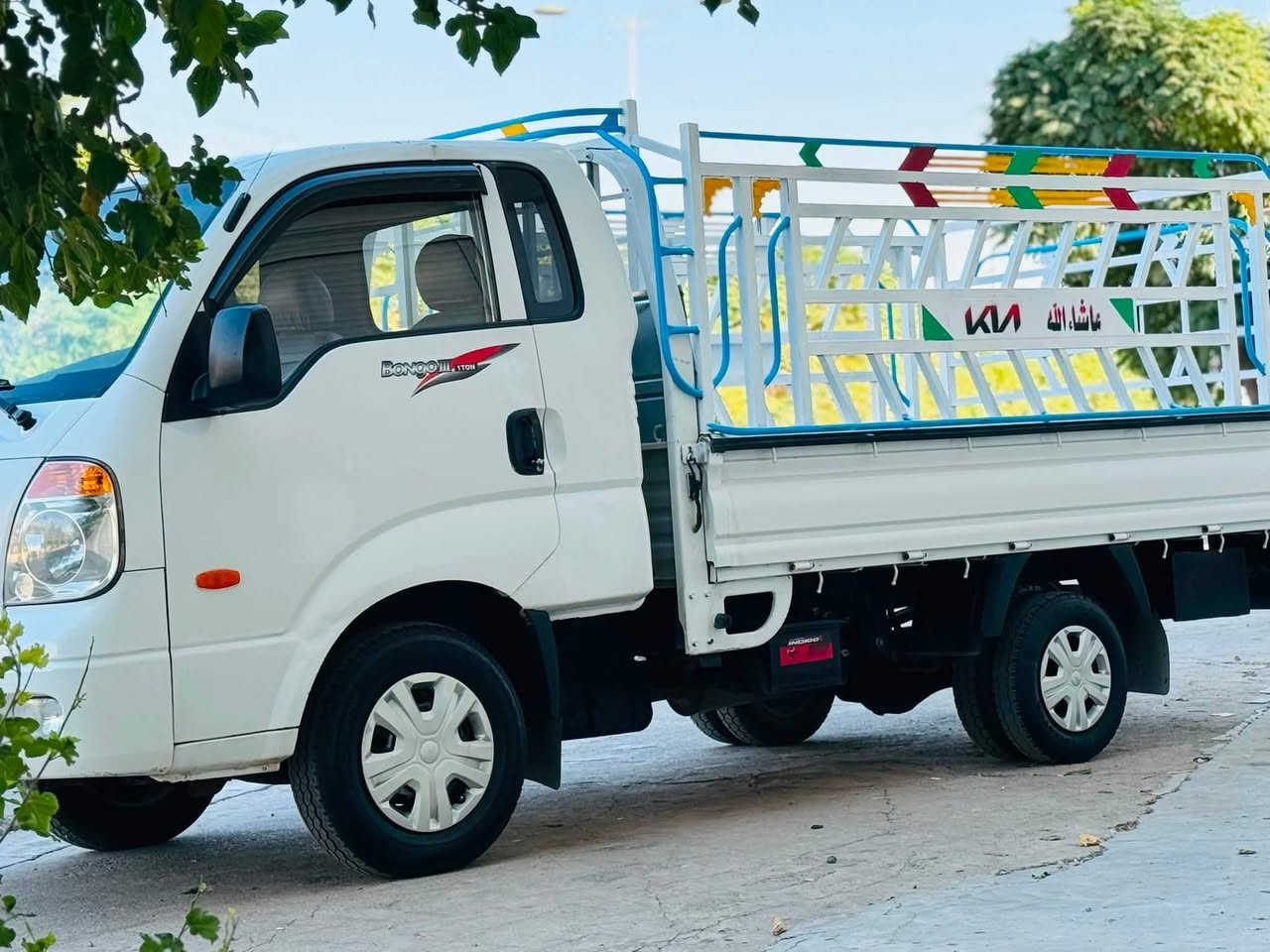 بۆ فرۆشتن کیا 2007 بڕاوە بڕاوە✅📦
مەکینەی 3000 سۆپەر
کوشن جڵد کوشن هیتەر 
کوشن دڕاوی نیە سەر داشبڵ ڕزیوی نیە
گێر مەکینە ئەکسل بەشەرەت
تازە سیوەیلی گێڕ و ئەکسل و ڕۆنی مەکینەی گۆڕاوە سەیارەکە لۆک لۆک 
ناو بۆدی لۆک باری پی نەکراوە چەمچەی لۆک لۆکی بۆ بەسراوە ٢ ڕۆژە سەیارە کامل جایز کراوە کۆدی هەیە بەشەرتی کۆد بەناوی خۆتی بکە سەیارەکە بەس سایەقیکی کەمە

شوێن پیرەمەگروون 
***********

سعری 67گەڵاو مەجالیکی کەم
