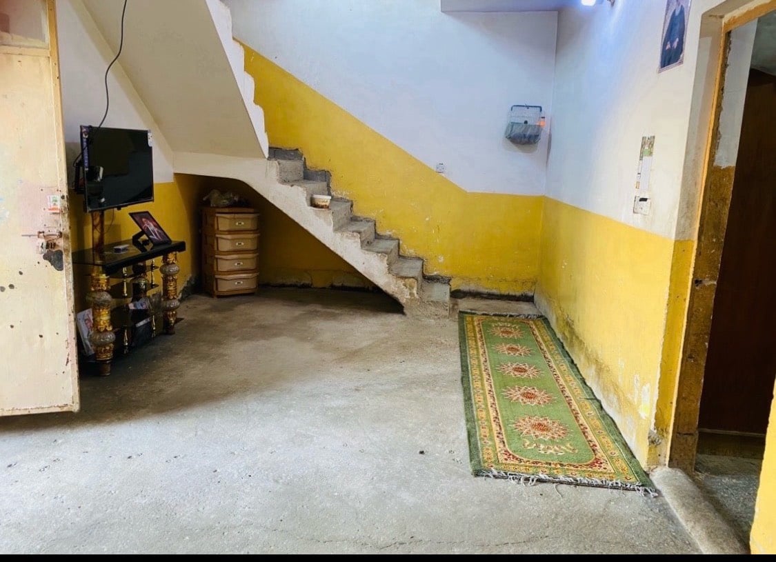 البلديات المعسكر • بيت • ٢٠٠م