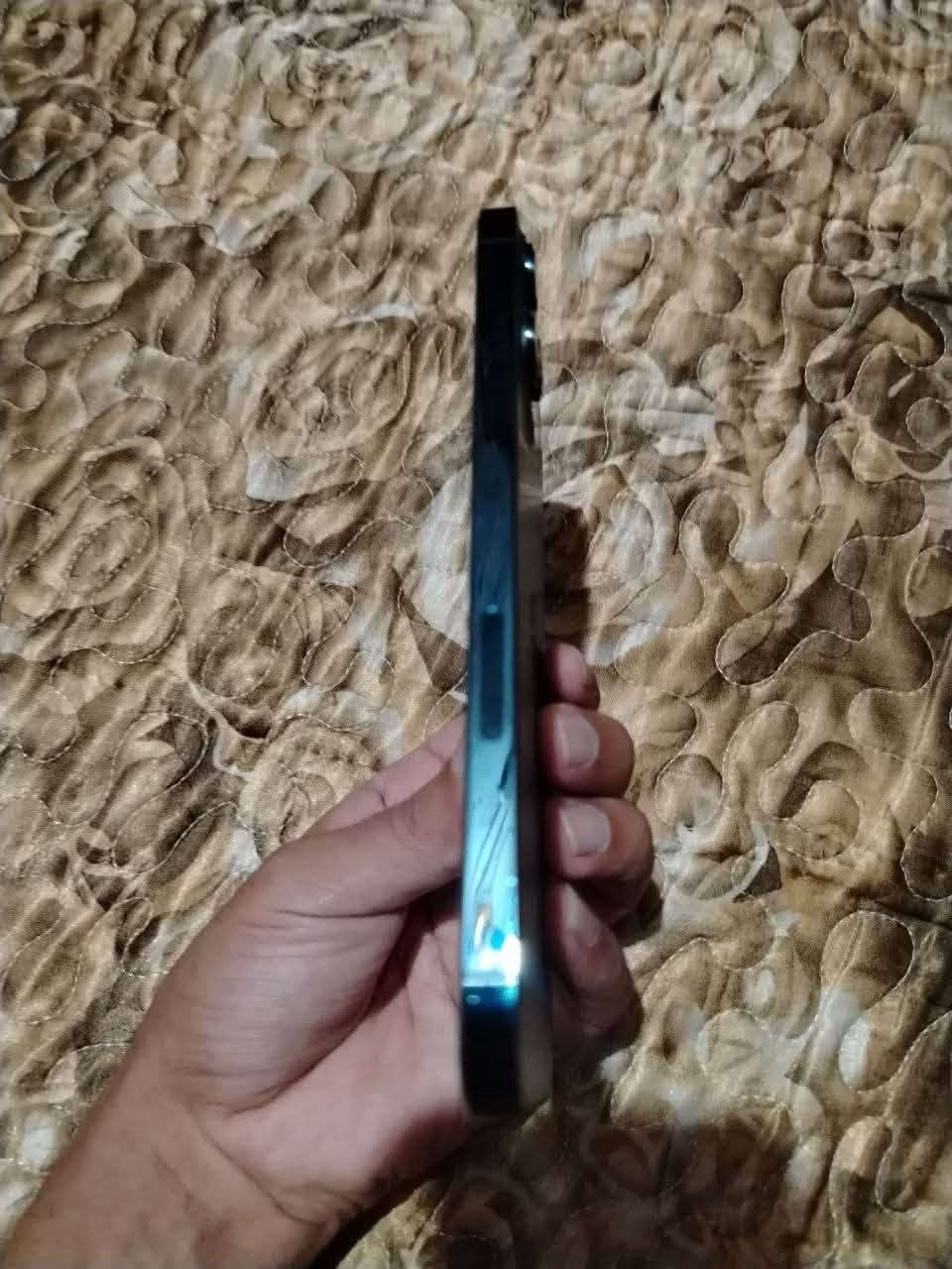 جهاز مكفول وين ما تريد اخذه فحصه ١٢بروماكس ذاكرته٢٥٦بطاريته٨١بكاني بغداد زعفرانيه هاذ رقمي ***********
