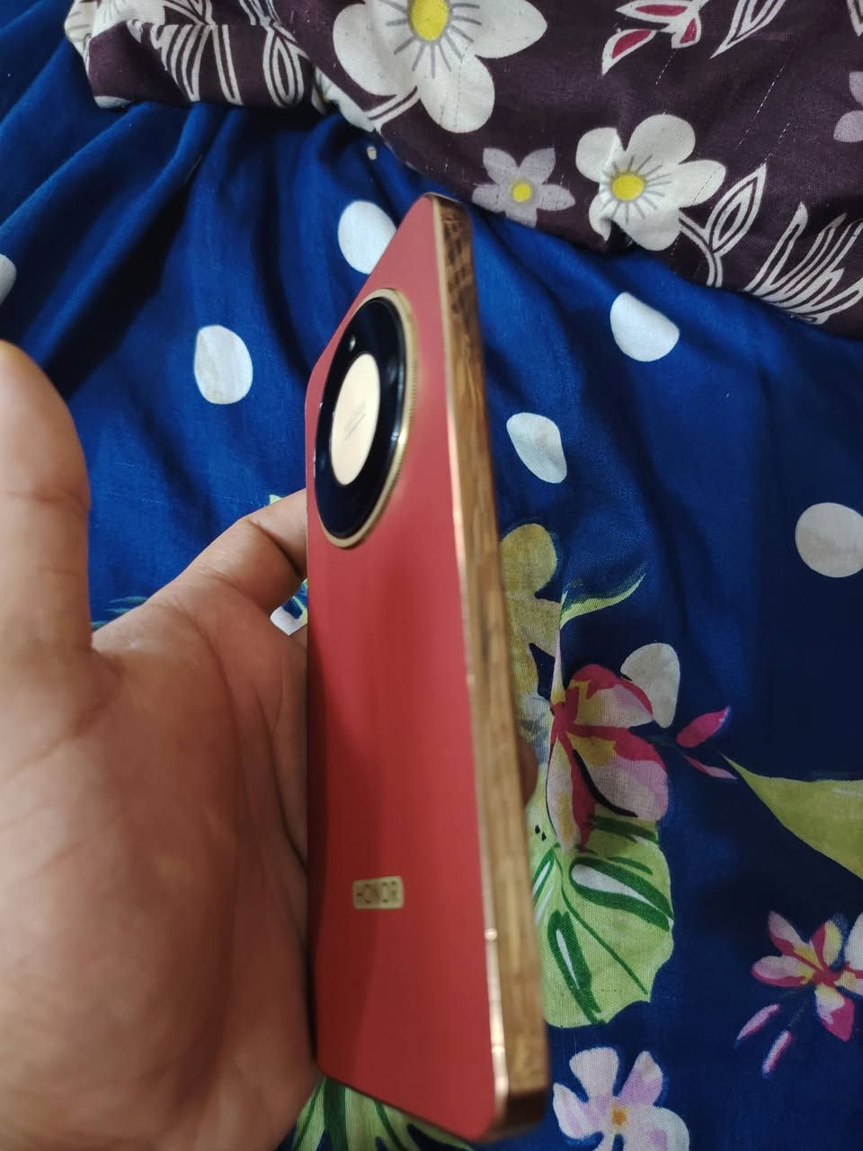 السلام عليكم هونر x9d للبيع نضيف  فقط كارتونه وكفر
سعره 400 بي مجال قليل

مكاني بغداد شعب

***********
