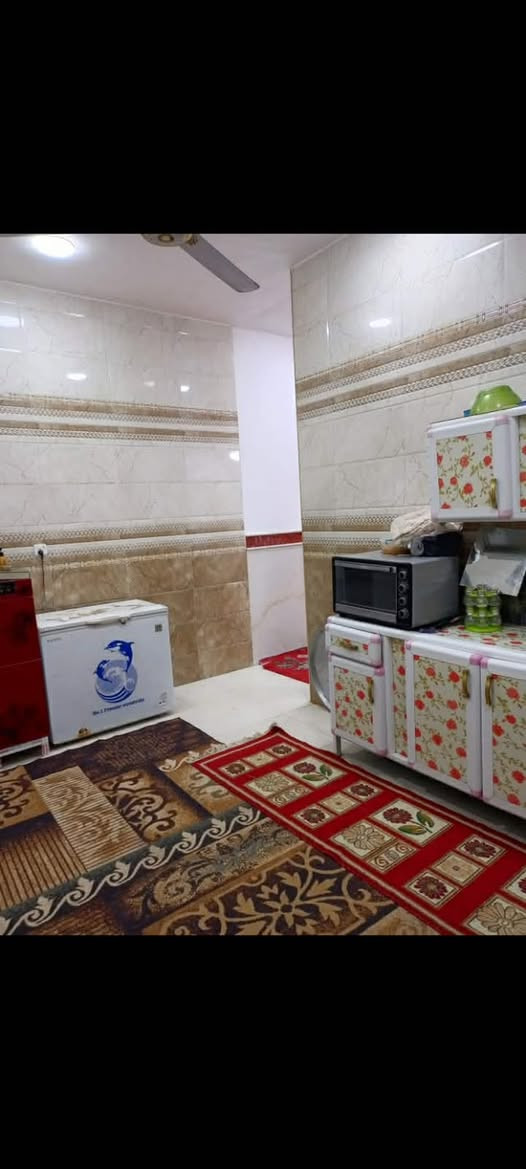 بيت 100 الايجار نضيف بناء حديث نهاوندً 10 الالف بضهر سايدين جدد خلف معمل بلاستك

إيجاره 300 قفل ***********

