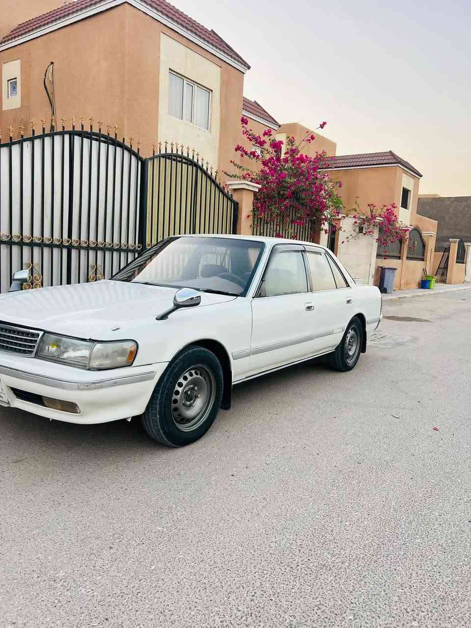 سياره مارك عضم البيع محرك ونجي موديل 1990 مكفوله كفاله عامه جهازه وحلوه سياره تبريد شغال محرك كير جهازه العنوان نجف  سعر 55
***********
