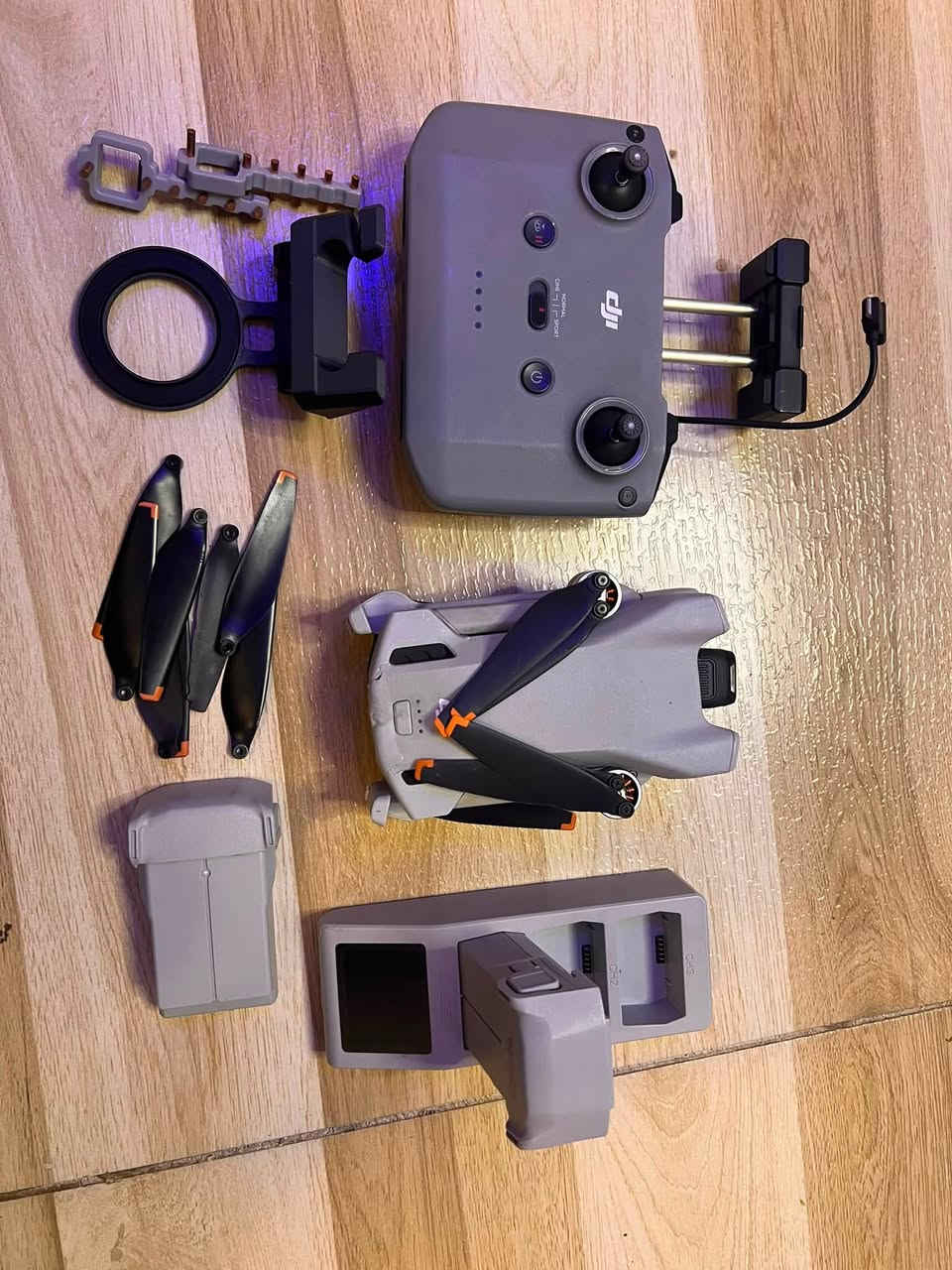 Mini 3
بطاريتين وحده عاديه والثانيه بلاص 
السعر خاص 
مكاني بغداد 
توصيل فقط داخل بغداد 
***********
متواجد واتساب
