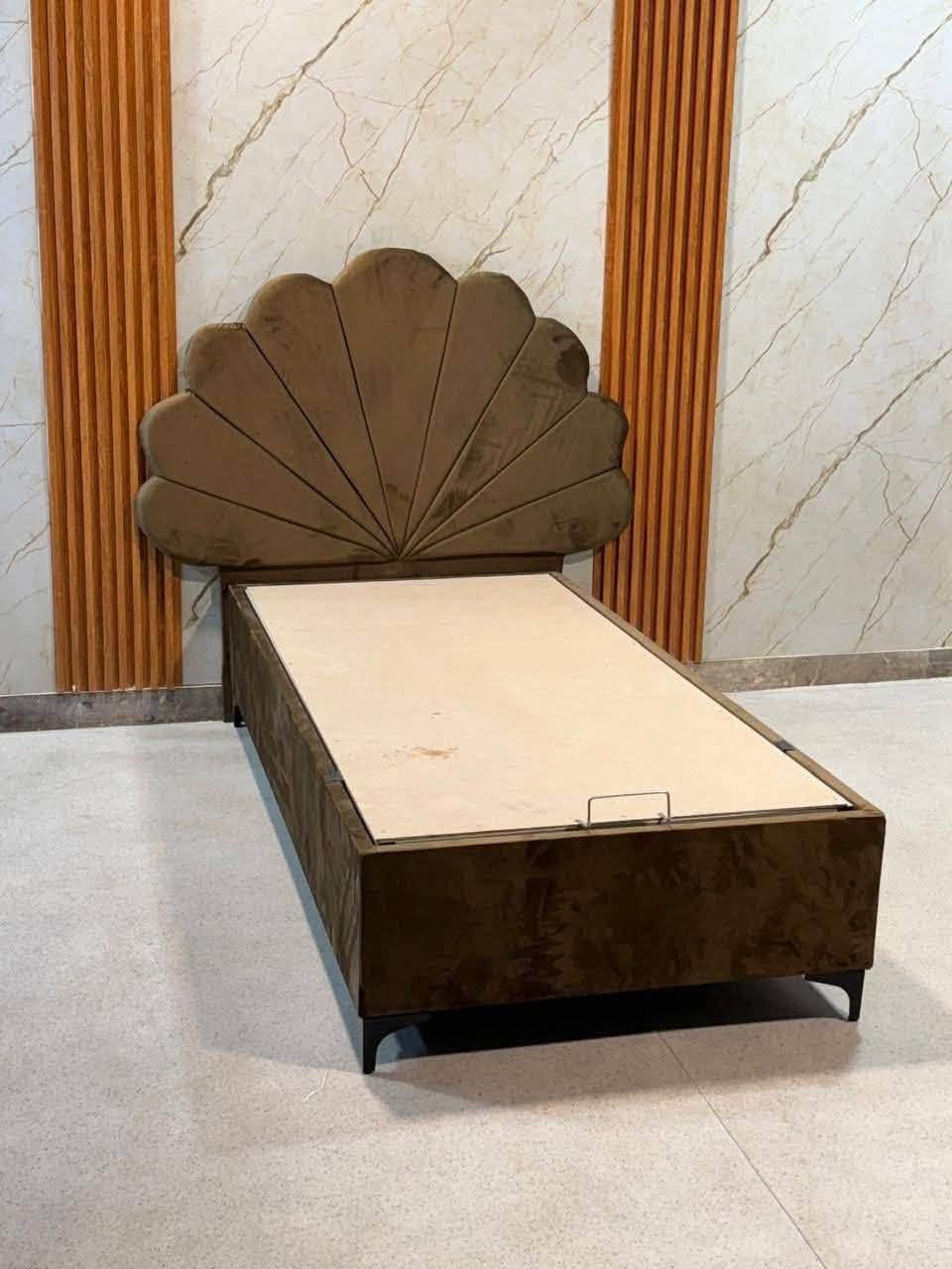 #الجميع #سارع_بالحجز_
سرير نفر خزن شغل عراقي 
ممتاز مضبوط. 
بااجمل الالوان

للحجز والاستفسار مراسله الصفحة او الاتصال واتساب***********
