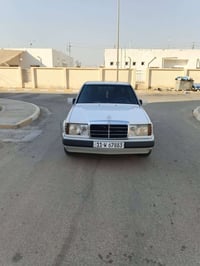 مرسيدس دب • ١٩٨٩ • مكفولة مكينه وكير