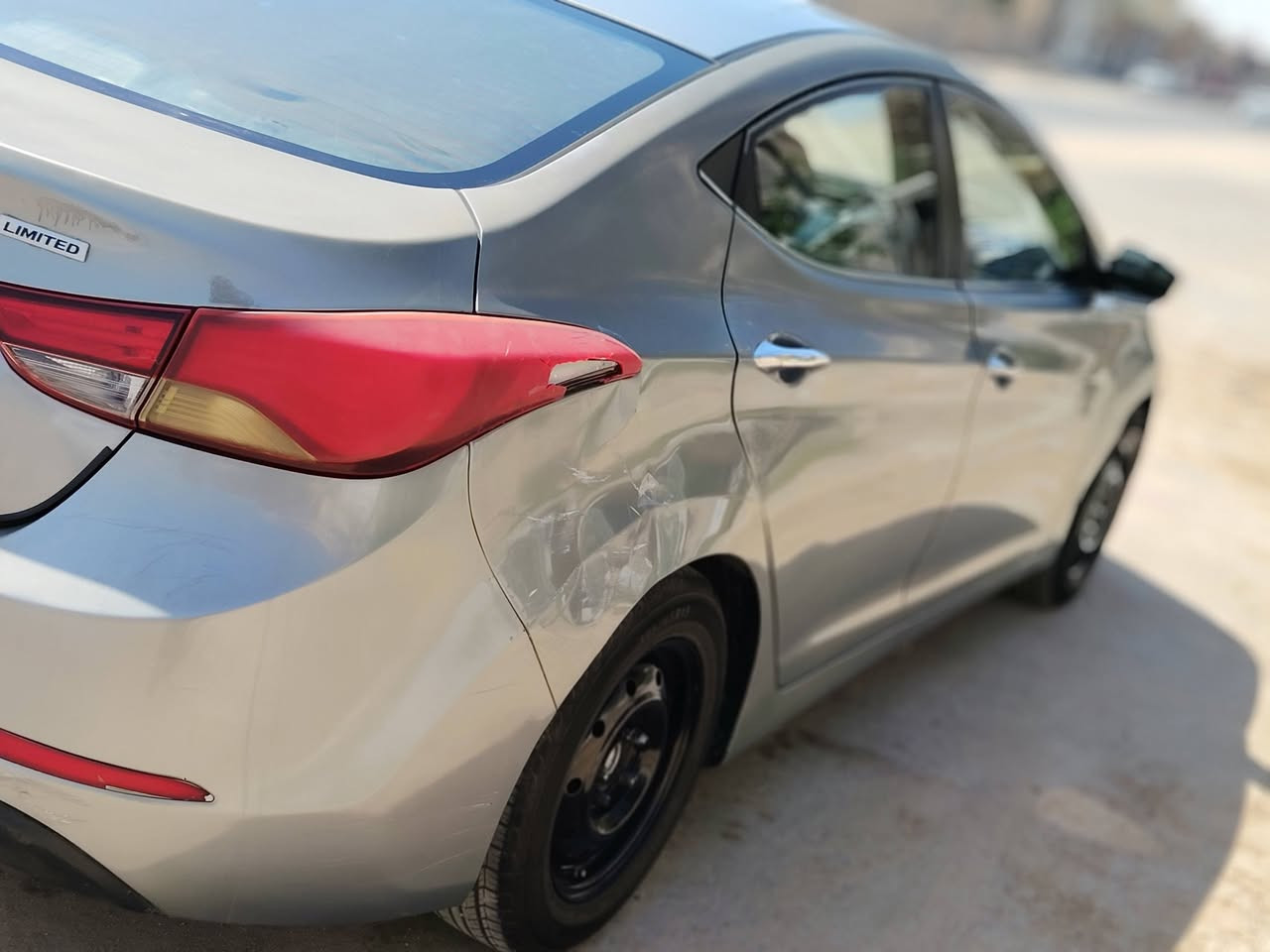 يالله النترا ٢٠١٦ خليجي
مكينه 1800 بيهه خيط بخار

تبريد شغال منضومه كامله

تخم تاير قبل شهر شديته

حداديه ومشط قبل شهر

وبيهه صبغت حزام سياره

دوشمه حديده 

راديتار +باتري+مروحه +جوينات كله جديد

مراوس هم ترهم 
سعر ٨٨ بسمي نجف
***********
