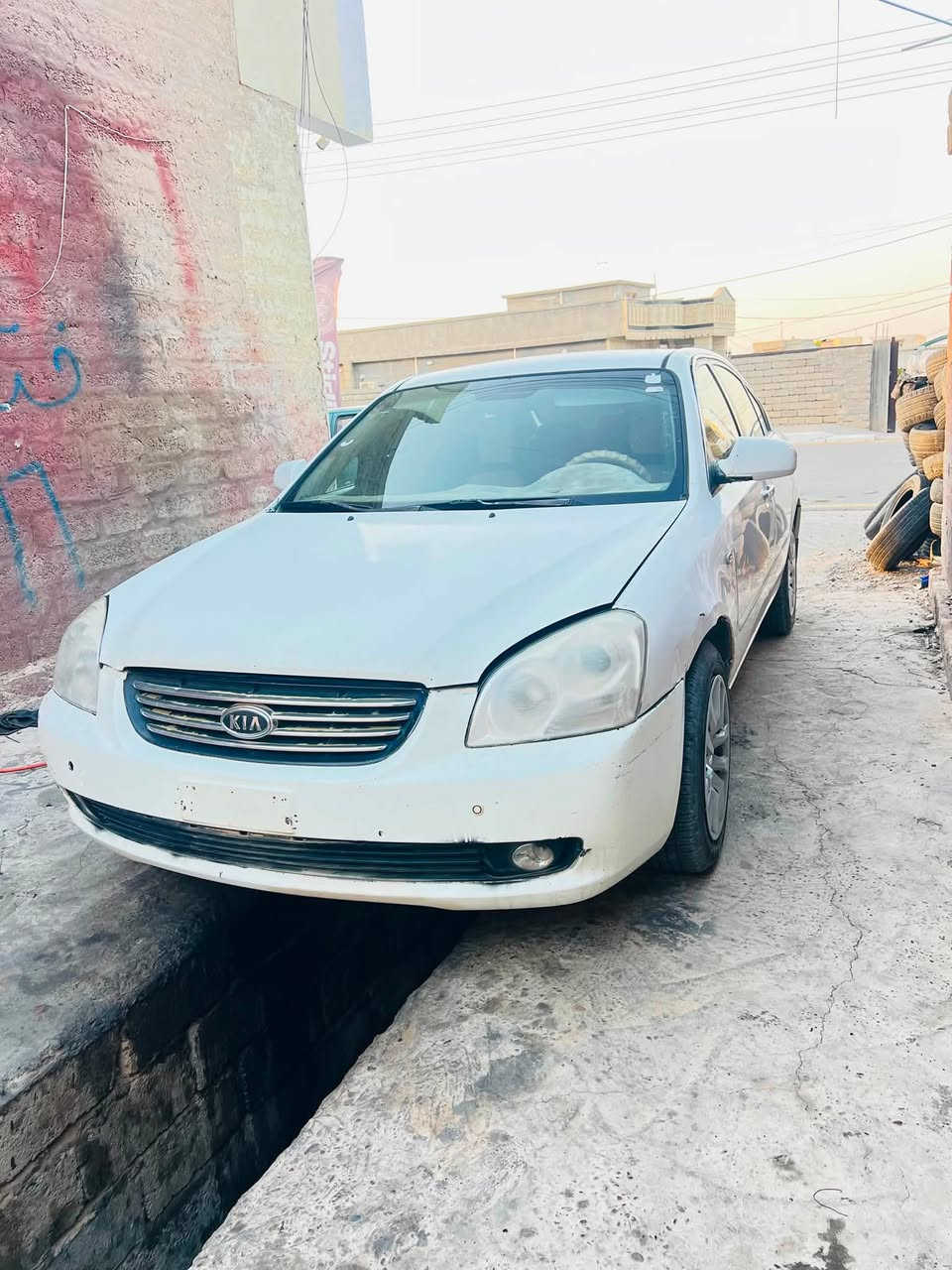 السلام عليكم 
للبيع  وبتما 
شاشه كامره 
كير محرك شرط 
صدر جديد 
تايرات جدد 
تبريد ثلج 
كشر نضيف 
السعر 33 وبيها مجال
***********

