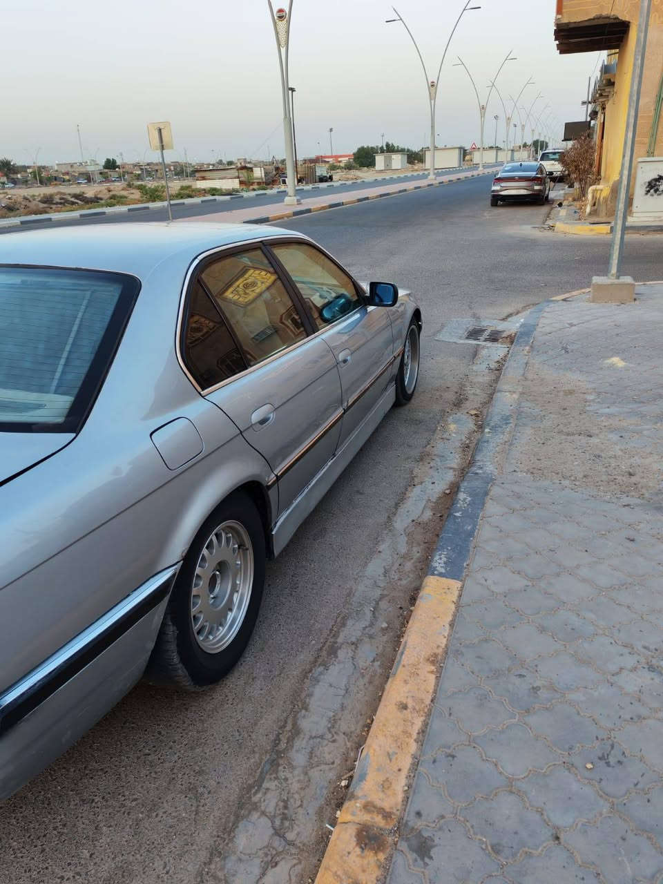سلام عليكم
بي ام خفاش 740
مديل 95 
مكينه 40 اصل

حداديه نضيفه 

بدي نضيف

مكفوله من ضربه 

سعر 55 بيها مجال شي بسيط 

رقم الهاتف ***********
