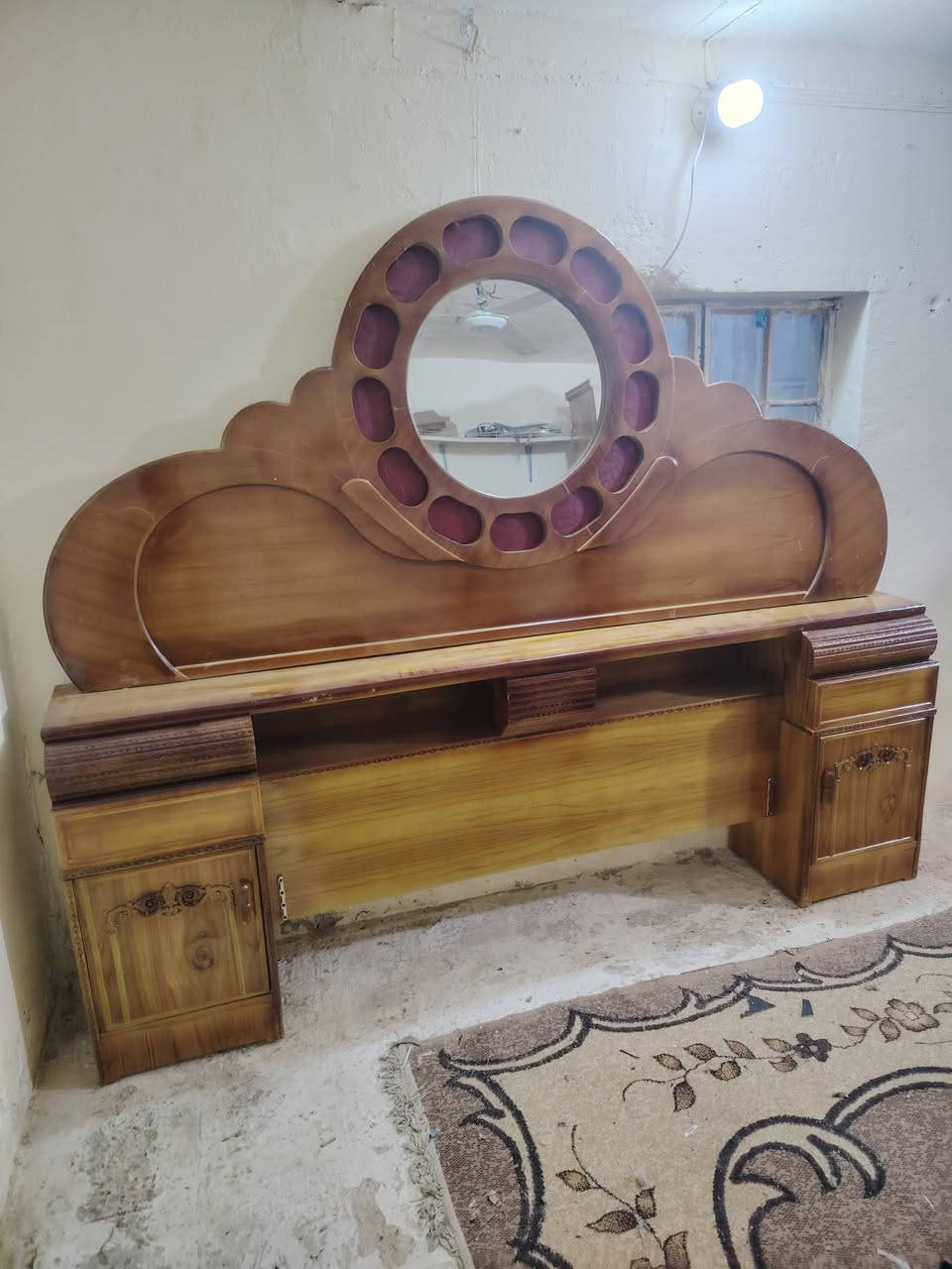 غرفه اخشاب شغل عراقي جديده ما مستخدم جديده 
الستفسار على الرقم 
***********
