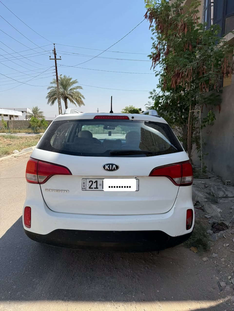 للبيع كيا سورنتو ١٤ خليجي
صبغ بنيد وصفحة يعني خمس قطع 
مواصفات عادية 
اربعة سلندر ٢٤٠٠ دوش 
سبعة راكب 
ثلاث قطع تبريد 
كير مكينة مكفولات حدادية صدر جديد تخم تاير جديد تبريد ثلج رقم سليمانية بأسمي شرط التحويل السعر ١١٨ اوبيها مجال للشراي مكاني ديالى بعقوبة للستفسار اتصال ع الرقم ***********
