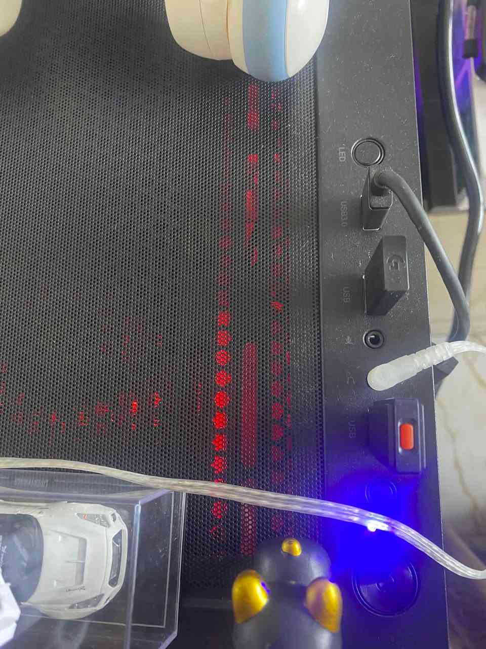 السلام عليكم اخوان سيت اب كامل مع كيس اضافي لون ابيض البيسي بعدة بضمان جمعتة بشهر الاول وهسة عرضتة 
المواصفات مذكورة بصور شاشة اوديسي٢٧ مونتير١٦انش  اني رايدهة للبيع كلهة حكم الضروف اي استفسار *********** السعر ٣مليون  للعلم اخوان وياهة هواي غراض اعرضهن الك من تحب تشتري
المواصفات الاسود 

Amd ryzen 5 7600 6core 3.80ghz
5060ti16g dul fan
Ram16 5200
Mb b850m d3hp
Stoage 2tb
