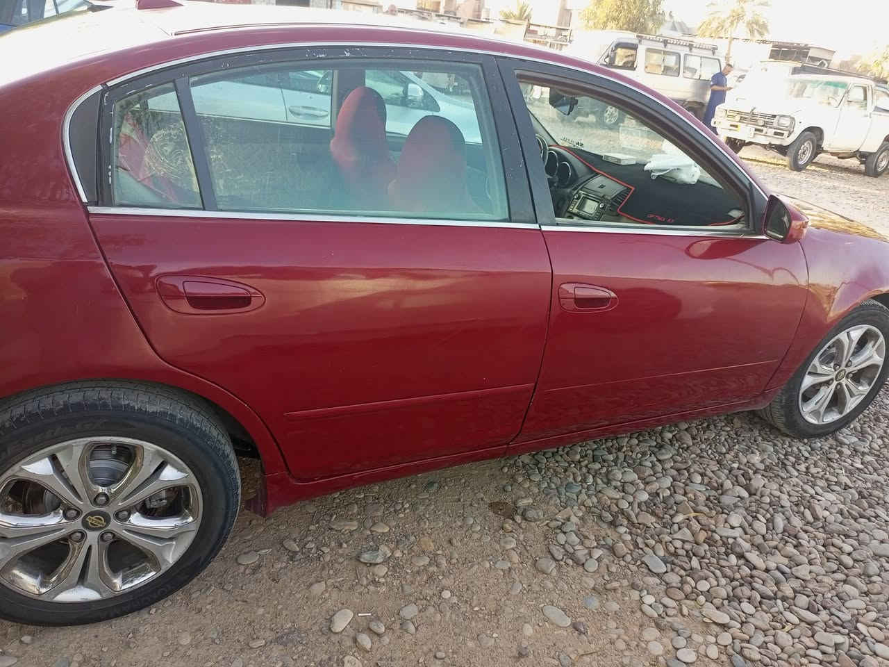 نيسان التيما موديل 2006 للبيع او مراوس حسب القناعة كير ومكينه وباتري ومشط وباتري مكفولات كهربائيات بيهن اشوية نقص وتبريد منظومة كاملة شغال للمعلومات سنوية ساقطة صارلهه 4 شهر وصاحبه موجود يحول سعرها 57 وبيه مجال الطيبين حك الجية مكاني ديالى المقدادية العزي الاستفسار عن الرقم ***********
