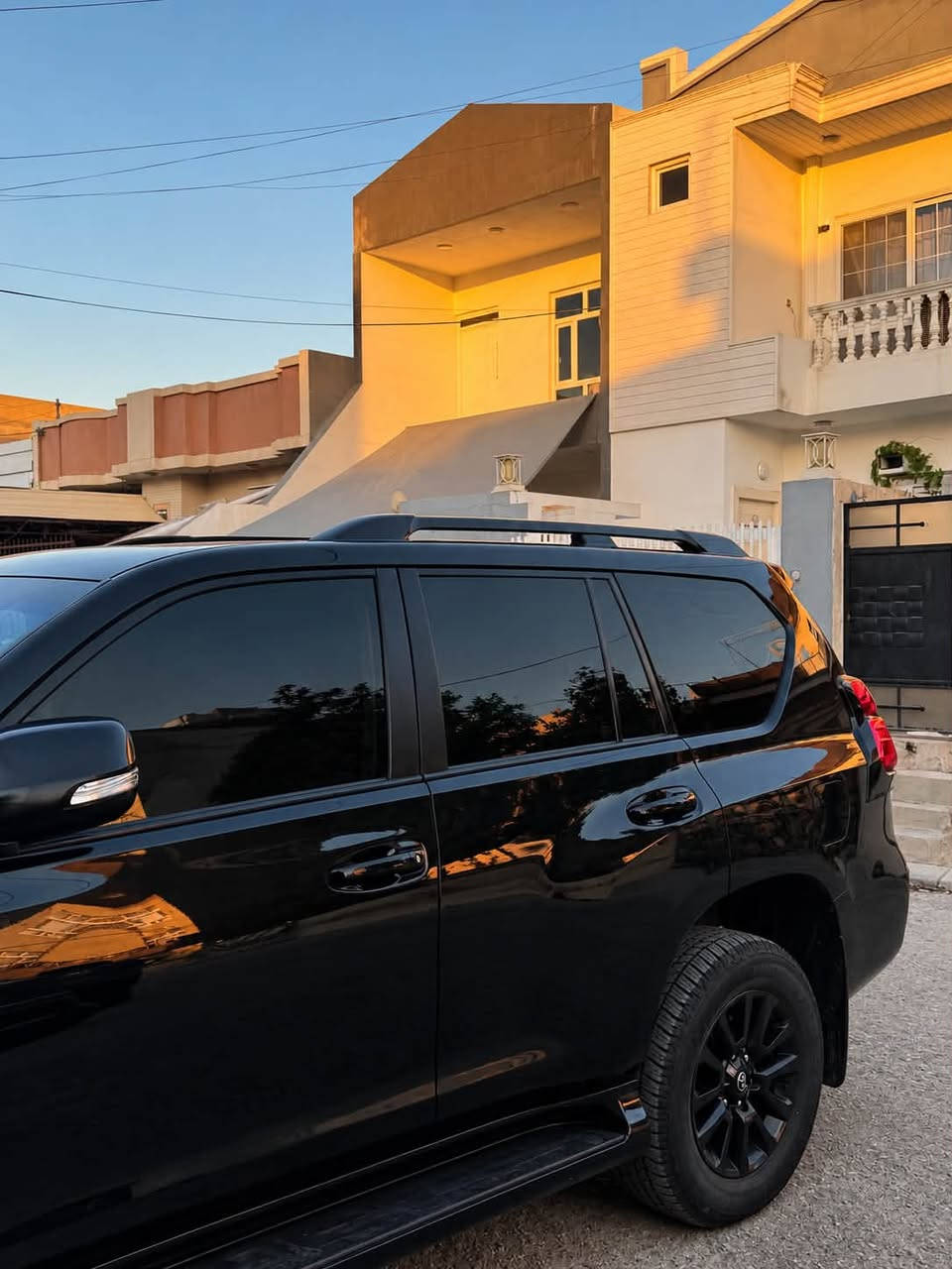 برادو Txs • ٢٠٢٣ • ٦ سلندر
