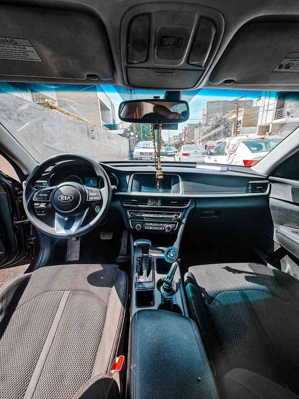 السلام عليكم 
سياره اوبتما 2020 
محرك 2400 
ماشيه 129كم
فول ماعده الفتحه 
حساسات امامي خلفي 
حساسات مري 
شاشه كار بلي 
مزوده بمنضمه الغاز 
سياره جاهزه من كل شي والحمدلله 
تريد تحويل تريد وكاله عامه 
مكاني بغداد 
االسعر 130
***********
