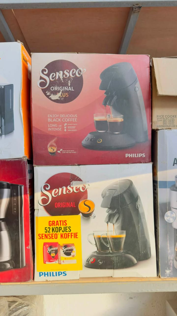 جمله مكاين كهوه ع 15 قطعه ***********

نص مكتوب في الصور:
- GRATIS 52 KOPJES SENSEO KOFFIE