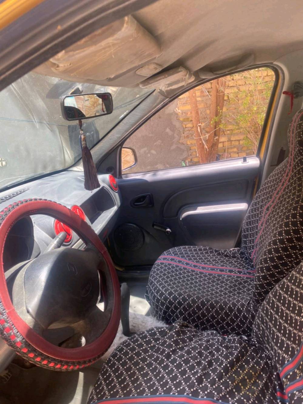 سياره رينو أربعة راكب محور محرك كورلا اوتوماتيك شرط كير ومحرك وحداديه للبيع محافظة المثنى ناحيه الدراجي ***********