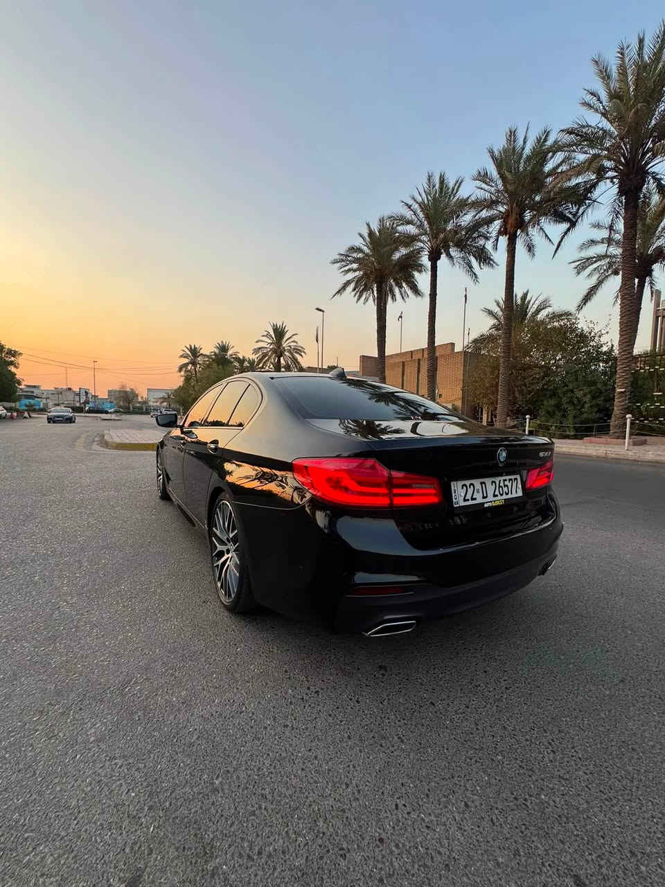 BMW 530i 2018 INDIVIDUAL M PACKAGE
كفالة عامة
BLACK اللون: اسود
الممشى 86 km
فول مواصفات ١/١++
Special Order Black Edition
بصمة 
فتحة سقف (سلايد)
كراسي جلد أصلي مشمشي
كراسي كهرباء (أمامي) فئة Series 7
SMART MEMORY كراسي
I SPORT كراسي رياضية
مقود كهربائي 4
نظام التحدث مع المركبة *
شاشة أمامية كبيرة TOUCH
ماوس تحكم
شاشات خلفية أصلية مع ريمونت
4 كامرات ذكية (٣٥
كامرات 360
Head Up Display
هاندبريك كهربائي
AUTO HOLD
وضعيات قيادة متعددة
(Eco / Comfort / Sport)
ناقل حركة أوتوماتيك + عادي •
كير 8 سرعات م
AUTO START
مانع انزلاق
نظام تحديد المسار
كروز كنترول
نظام تحديد السرعة القصوى
4SYNC نظام
SMART ADAPTIVE زنون 
أوتو عالي
بك لايت 3D
بك لايت ضبابي
M POWER 20 ويل قياس
M POWER فجوج بريك

مرايا بإشارات جانبية
V SMART شباك أمامي -
فتح صندوق كهربائي (حساس القدم) (٢
حساسات أمامي + خلفي ه
حساس مطر
BLIND SPOT!
WIRELESS CARPLAY E
Bluetooth / USB / iPod / CD

السعر 28000$ يعني 280 ورقه

للأستفسار
***********
