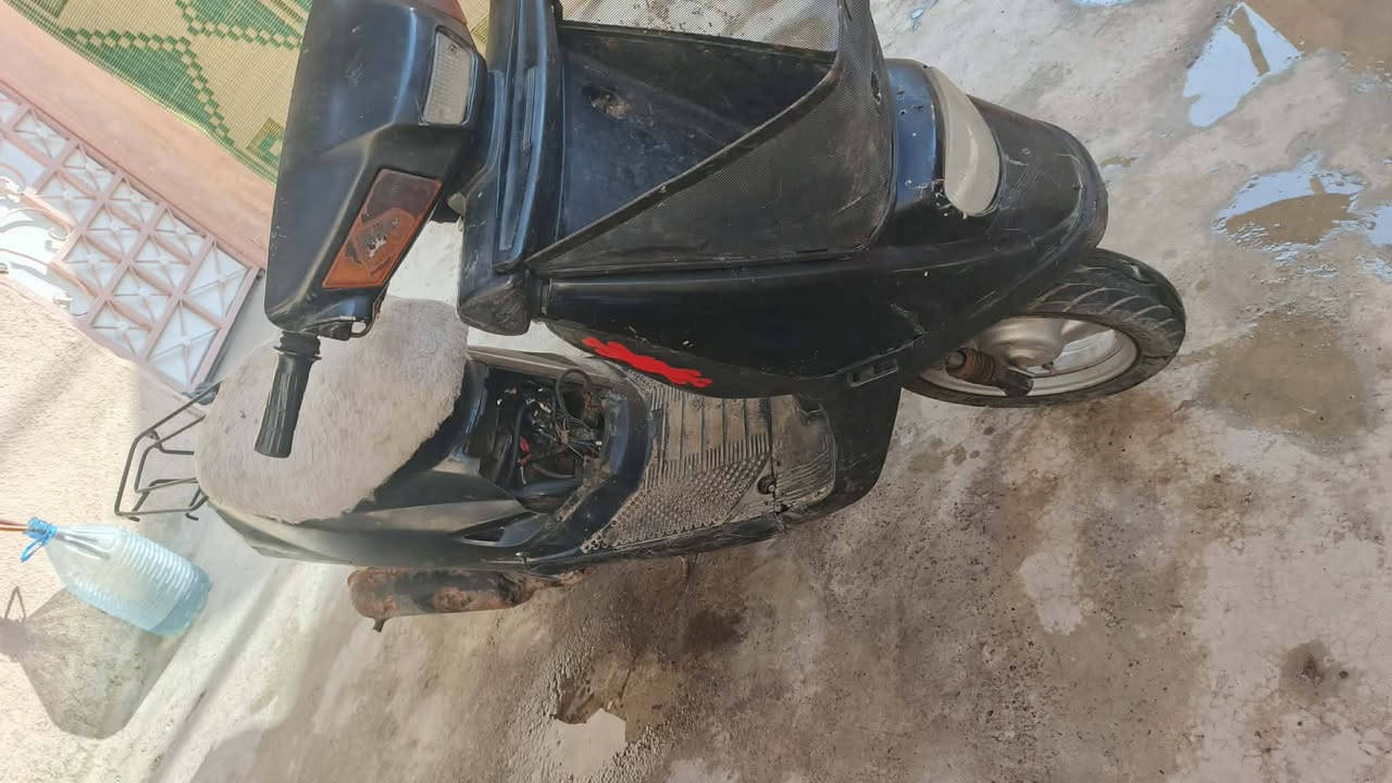 ماطور بزون للبيع شاصي ملحوم مكينه معمره مره وحده كهربايت شغاله والباقي كدام العين سعر 135 وبي مجال مكاني موصل جانب الايمن ***********
