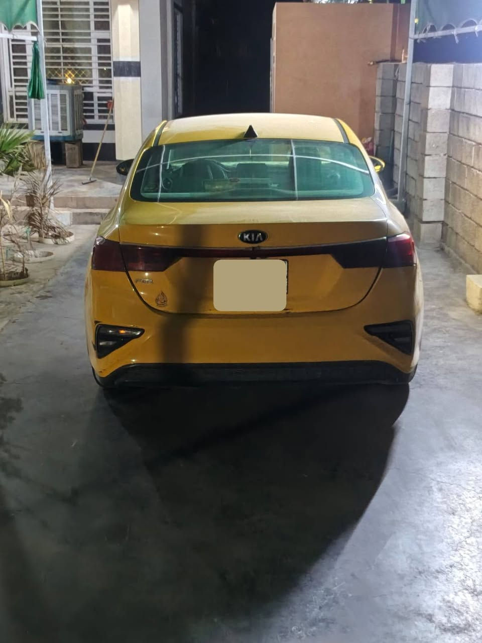 كيا فورتي 2019  سنويه جديده تحويل مباشر
محرك 2000 دوش
گير AT  مرغوب 
منضومه تبريد جديده 
لايت زنون 
المواصفات
(تدفئه كشنات+ تدفئه ستيرن+ رادار امامي )  
دوشمه عامه جديده + تخم تاير جديد
حادثها الصندوق الخلفي نفسه ومعمر والبجم كبس 
مصفره هيئه وغرامات 
السعر 115
المكان/ بغداد تقاطع النهروان 
***********
