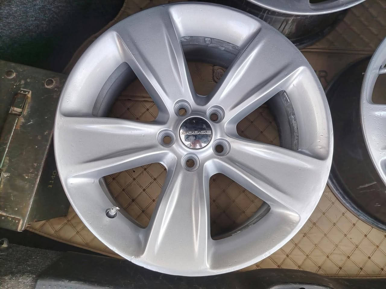 ويلات SXT • تايرات ٨٠٪