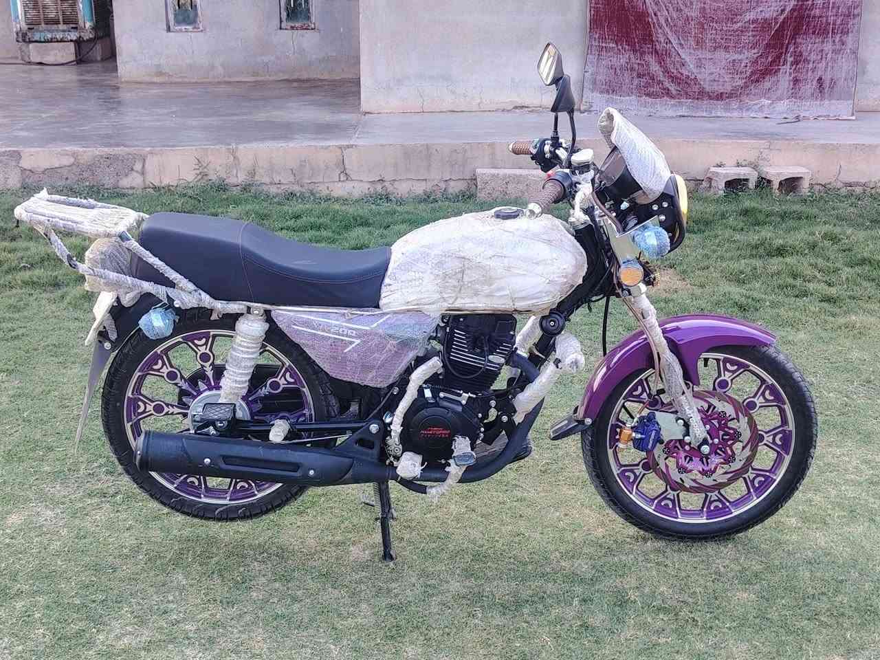 السلام عليكم أقرأ المنشور وتفضل خاص او اتصل
المكان الحويجه 🛑🛑
ناما برو 26 💜 مكينه 200
سويجات ثنين وريمونت عدد ثنين وتشغيل عن بعد منفيس موجود ممشى جدا قليل كهربائيات كلها شغاله 
صبانه ما مضروب وياله ميطره تواير شركه نشاط وشلعه ترك بي وتشوف  
السعر 950 وبي مجال 
خاص بعض مرات ما ارد 
 اتصال متواجد (***********
