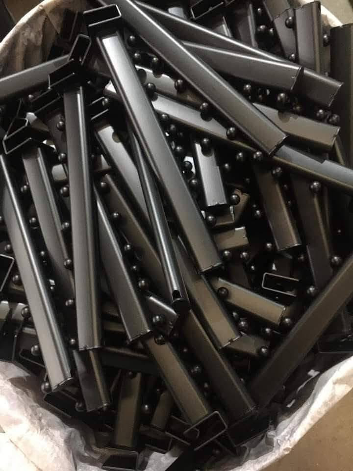 للبيع مستخدم وجدا جدا نضيف تعاليگ 200 قطعة
والستاند حرف u 10 قطع 

عنواني الديوانية اذا تريد توصيل موجود تحولي احسابهن واصعدن الك توصيل Vib للاستفسار الاتصال على الرقم ***********
