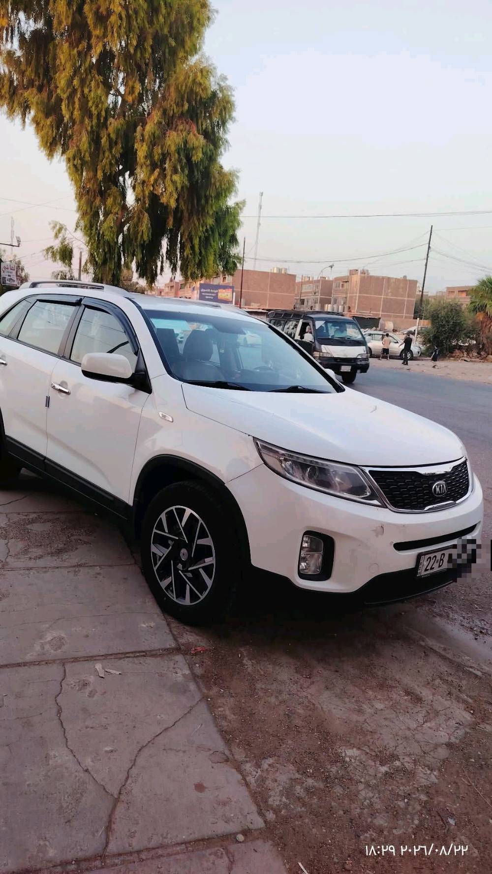 🚘 للبيع كيا سورنتو 2014 وارد گوري
📍 الموقع: الموصل
• وارد گوري 
• محرك 2400
• نظام ECO الاقتصادي
• المكينة والكير شرط
• Clean Title
• رقم أربيل 
• سنويه 2030
• ماشية 175,000 كم
• كاميرا خلفية 🎥
• مبدل وياله موديل 2022
• تايرات جديدة 100/100 🛞
• تحكم بالمرايات
• السعر: 165 ورقة
📞 للاستفسار: ***********
***********
السيارة جاهزة للفحص والمعاينة.
(السياره نظام بيع ومراوس بـ سورينتو من موديل 2014 إلى 2020 محرك 6 سلندر او هاڤال H6 من موديل 2018 إلى 2024)
