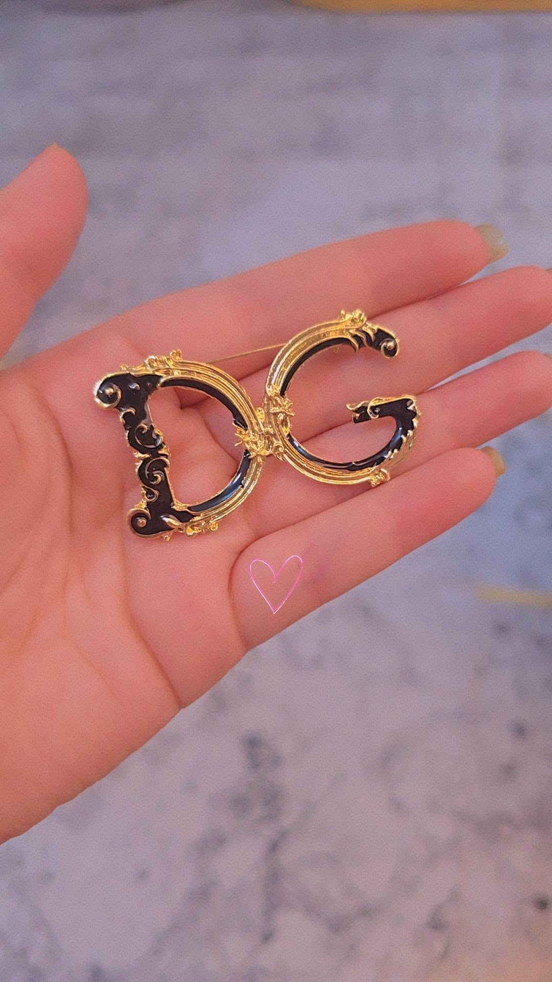 بروشات • ماركة