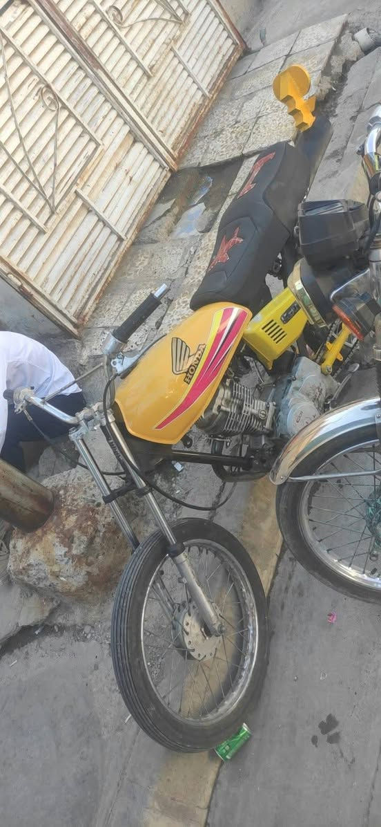 البيع مطور بارت 5 تسعات لا صرف لا دخان بس ينردلو مفيلسه ويل الكدام بي ملعب ودوسات رجل بس السعر 200وبي مجال
