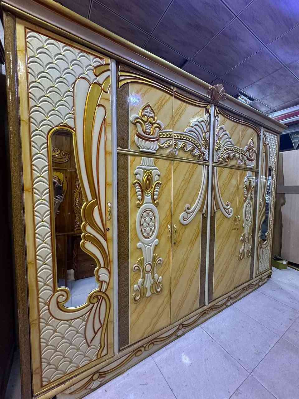 غرفه صاج تصميم تركي مستخدم نضيف سعر 750 قفل مع الشد ونقل داخل بغداد مجاني و المحافظات بكروه الحجز خاص سارعوا بالحجز
