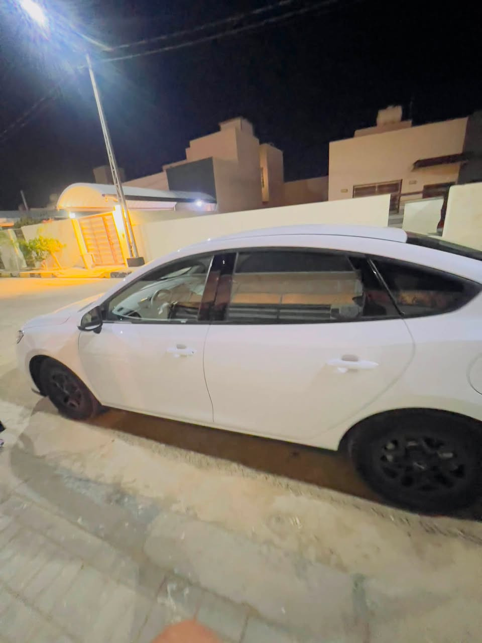 سيل 5
سعر 18و600
ماشيه 15الف 
مكاني نجف رقمي ***********
واتساب ***********

