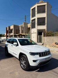 جراند شيروكي • ٢٠١٩ • دفع رباعي
