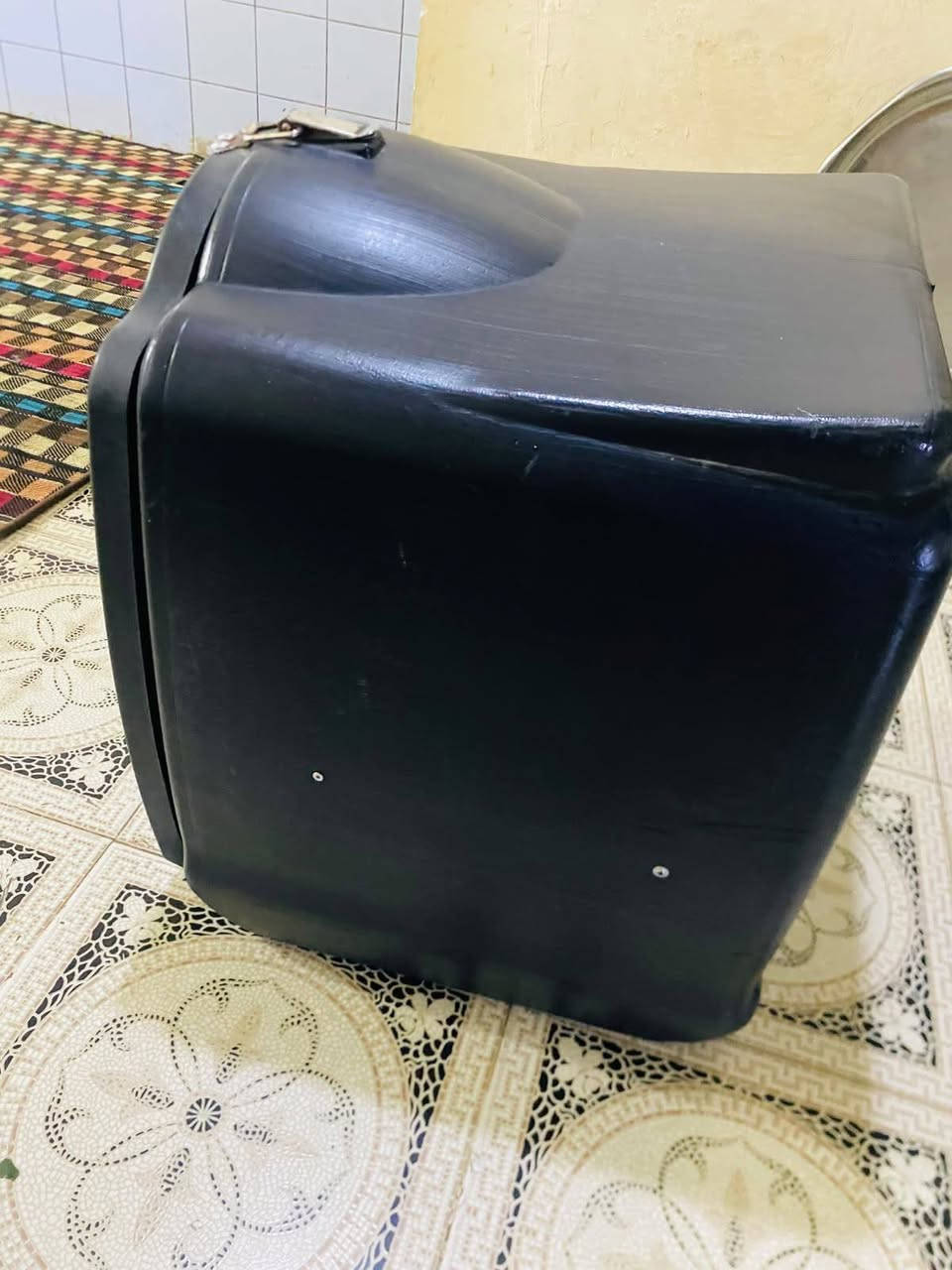 السلام عليكم 
خوذه وصندوك 
للبيع نضيفات 
80 الف وبيهن مجال 
مكاني فلوجه 
***********
