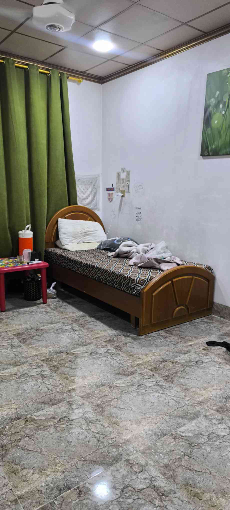 دار للبيع في حي البلديات (قرب فطاير اربيل )
المساحة ٢٢٠ متر واجهه ١١متر 
طابقين خمس غرف نوم 
بناء الطابق الارضي ٢٠٠٣ والثاني ٢٠٢٠ نظيف جدا
بأسم شخص واحد شرط التحويل 
السعر ٢٥٠ مليون قابل للتفاوض 
***********ايهم 
‏‪***********‬‏دحام 
‏‪***********‬‏ عمران
