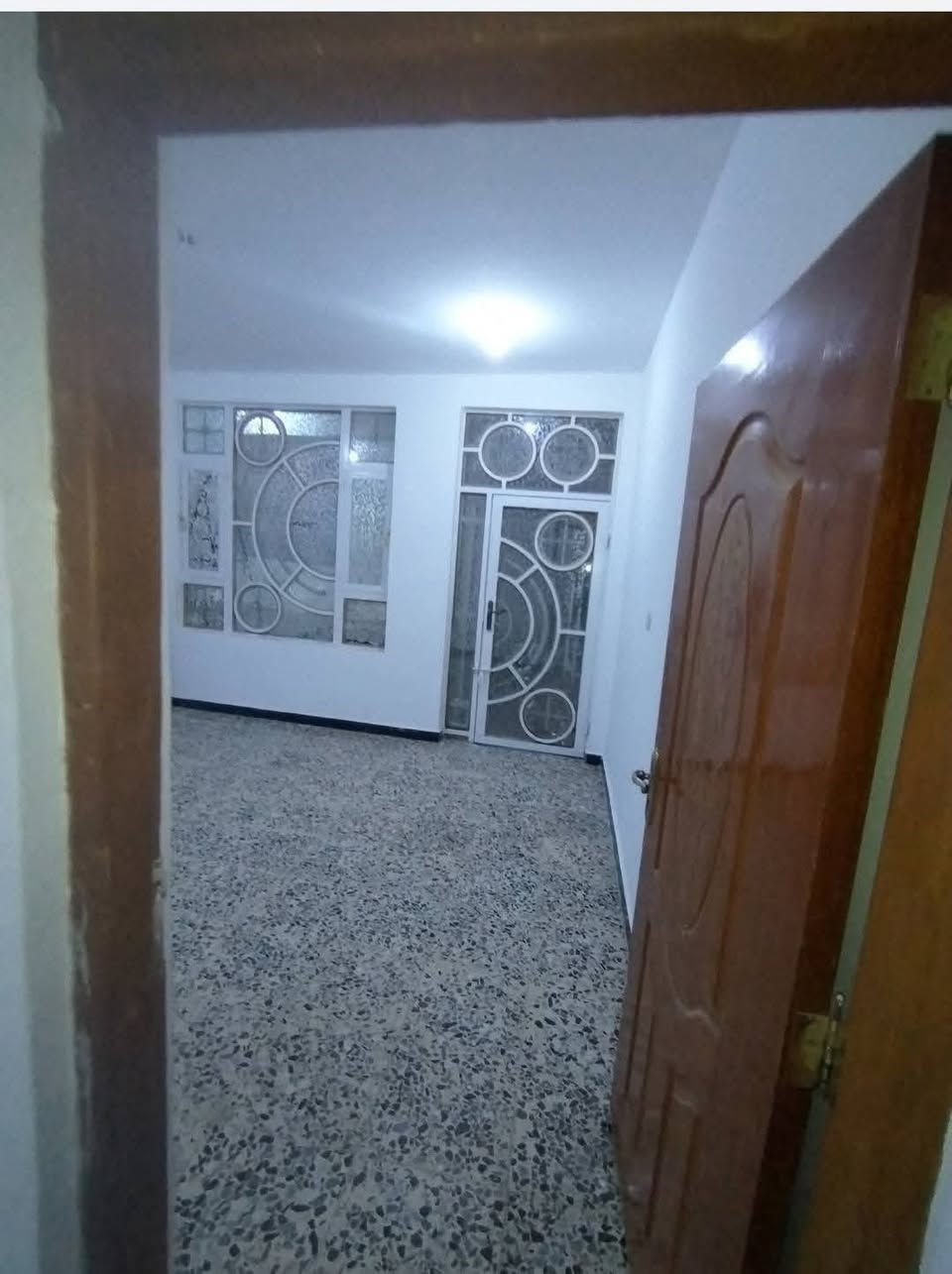 🏨مشتمل  في الخاجيه طابقين فول  البيع🏨
الـــمـــســـاحـــة//100 متر  طـــابــو      صـــرفــ 

الـــواجـــهــــــه ✨5
الــــــــنــــــــزال✨20

#الــطــابــق #الارضـــي 

مـــطبــخ_صــاله  ـ استقبال  -غرفه نوم وصحيات خارجيه  
#الطابق #الثاني 

صــاله  -غرفتين  نوم وصحيات

#اللاستفسار الاتصال على الرقم  ***********     ***********

