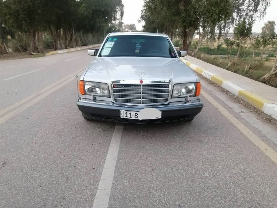 سلام عليكم
مارسيدس رئاسي 300SIL بلاد باب طويل 

موديل 1989 تبريد شغال مابيها اي نقص

مراوس بي ام 525 مسكر نظيفة

*********** واتساب

