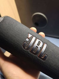 JBL فليب ٧ • كامل ملحقات • مقاوم ماء وغبار